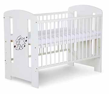 Babybett „Safari Teddybär mit Sternen“ 120×60 cm. – weiß mit Latenrost und Matratze