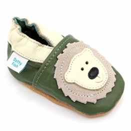 Dotty Fish Leder Babyschuhe – rutschfest Wildledersohle – chromfrei weiche Lederschuhe – Baby Jungen – olivgrün Bär – 0-6 Monate bis 3-4 Jahre