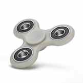 Fidget Tri Spinner Version 2017 Anti Stress Toy Hand Spielzeug mit 3 Kugellagern in Leuchtend Transparent von VAPIAO