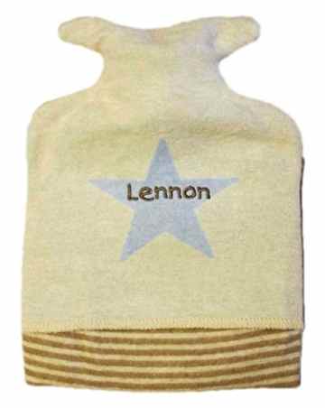 Fussenegger Baby-und Kinderwärmflasche mit Ihrem Wunschnamen bestickt in verschiedenen Motiven, ideales Geschenk zur Geburt, Taufe, Ostern und Weihnachten