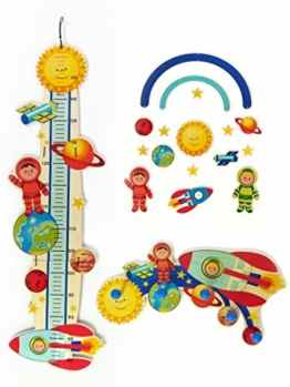 Hess Holzspielzeug 50137 – Möbelset Weltall (Garderobe, Messlatte, Mobile)