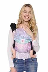 KOKADI® Babytrage Flip – Marie im Wunderland