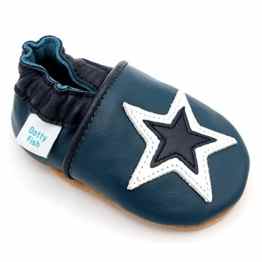 Weiches Leder Babyschuhe mit Wildledersohle Dotty Fish. Marineblau und Weiß Sternendesign Jungen