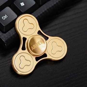 Aroek 2017 Spinner Fidget Spielzeug?Hohe Geschwindigkeiten Con Bis zu 5 Minuten Dreht?EDC Hand Spinner für ADHD?Anti-Stress und Freilassung unter Druck, Hybrid – Keramik Kugellager, Messing -