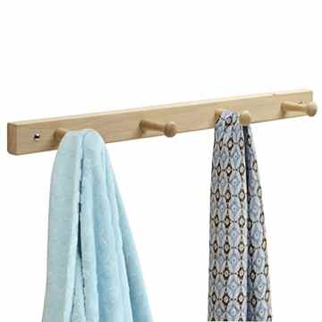 mDesign Hakenleiste aus Holz – Wandgarderobe mit 4 Garderobenhaken – zur Aufbewahrung von Mänteln, Jacken, Schals, Handtüchern – Farbe: Natur