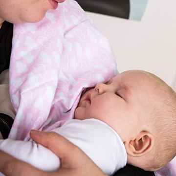 Mullwindeln, kuschelig weich von EMMA & NOAH, 4er Pack, 76 cm x 76 cm groß, Baby Spucktücher aus 100% Baumwolle – ideal als Stoffwindeln Molton-Tücher Stilltuch Schmusetuch Mulltücher -