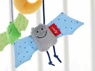 sigikid, Mädchen und Jungen, Mobile mit Fledermäusen, Baby bite me, Blau/Grün/Gelb, 41015 -